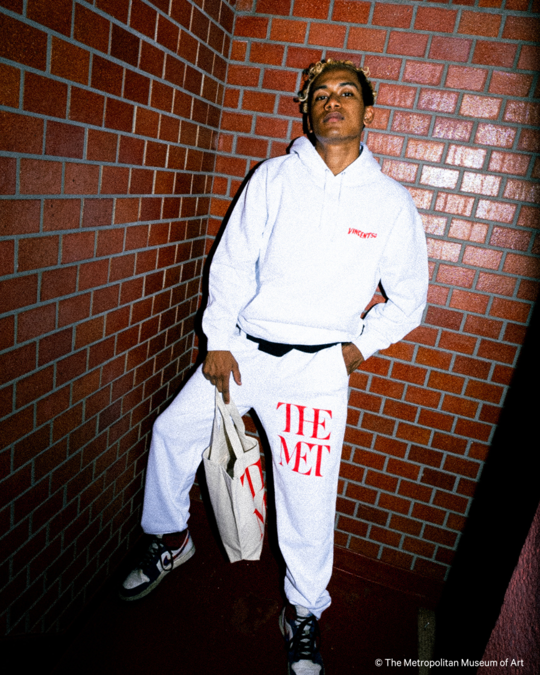 The Met BackLogo Hoodie WHITE
