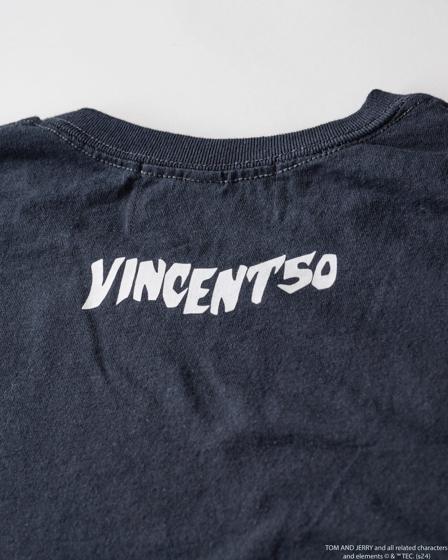TJ FRONT PRINT TEE BLACK